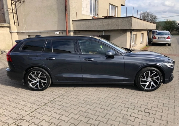 Volvo V60 cena 128500 przebieg: 49000, rok produkcji 2019 z Wyszków małe 781